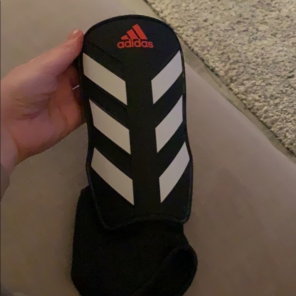 I hate soccer - Picture 4 of 8